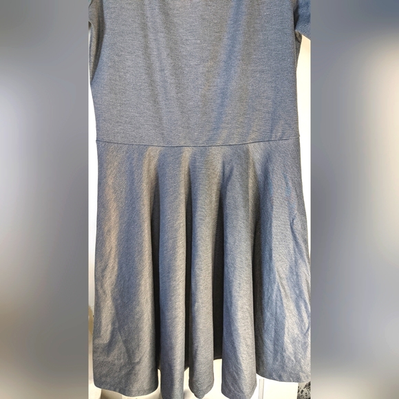 LuLaRoe Nicole Women's Dress - Picture 3 of 9